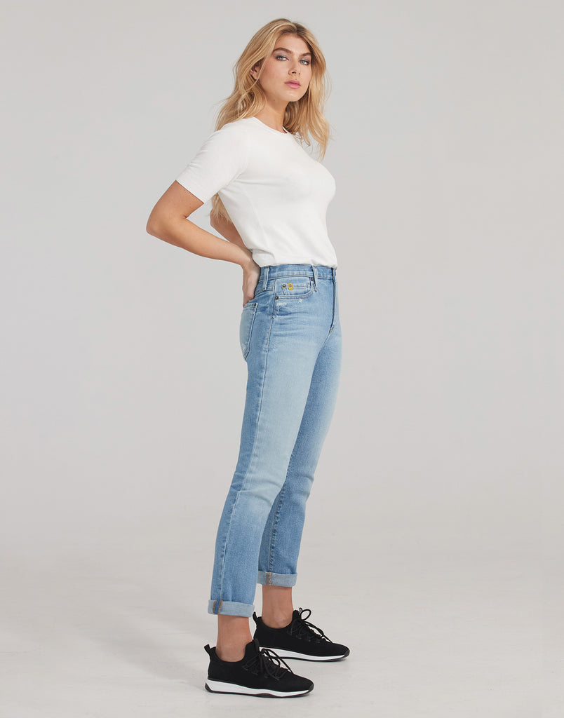 MALIA RELAXED SLIM JEANS / Ambience
