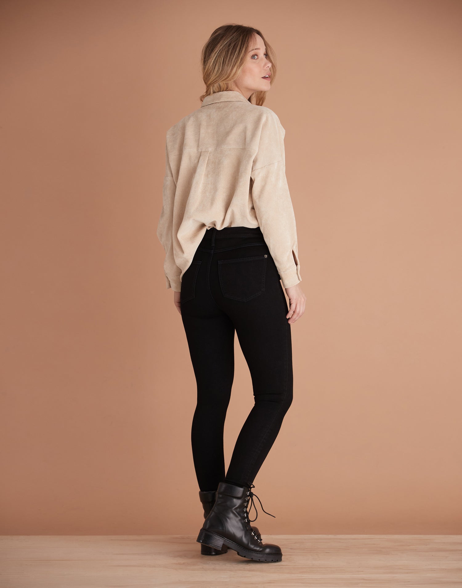 HIGH RISE / RACHEL SKINNY / BLACKOUT