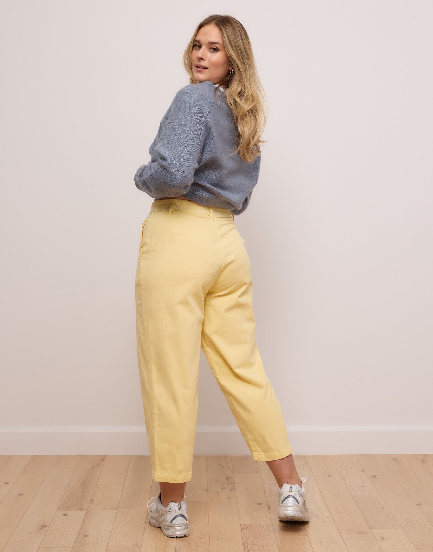 MALIA RELAXED JEANS / BANANA YELLOW