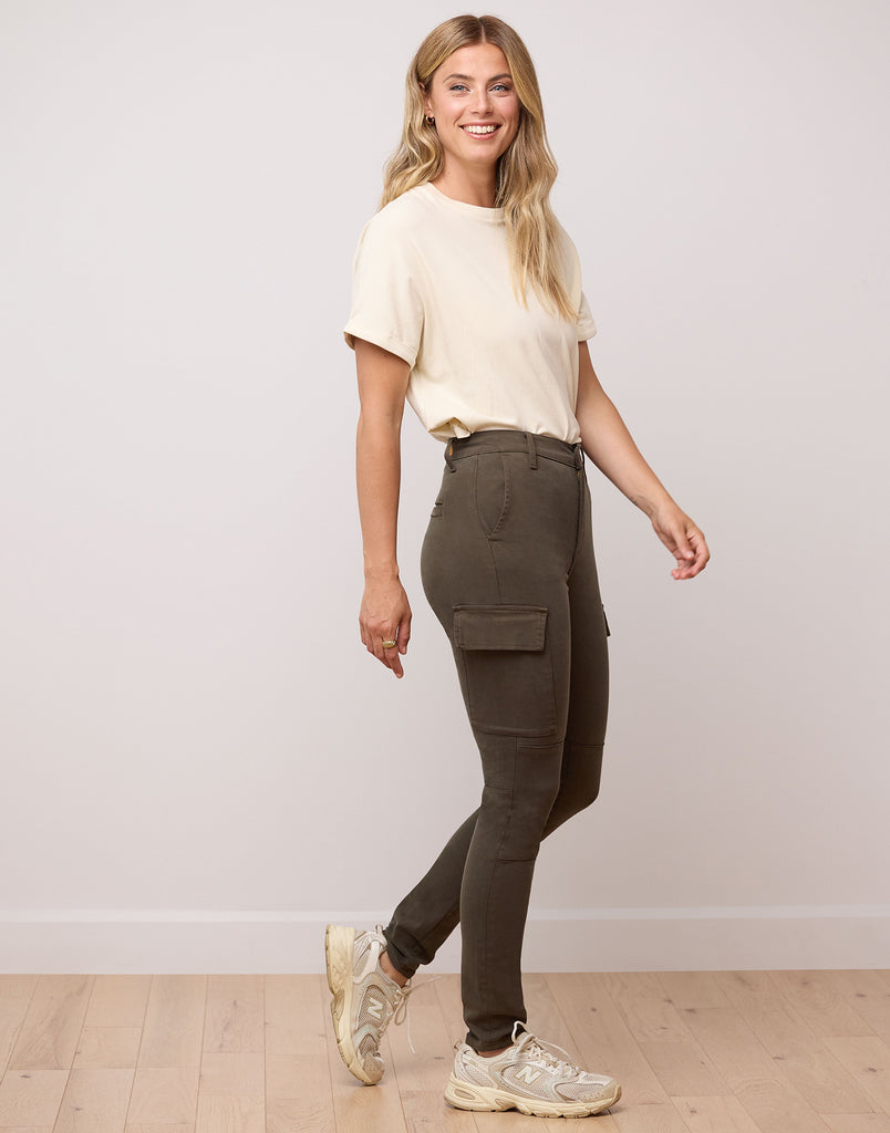 LILY WIDE LEG JEANS / CRYSTAL RINSE | Yoga Jeans