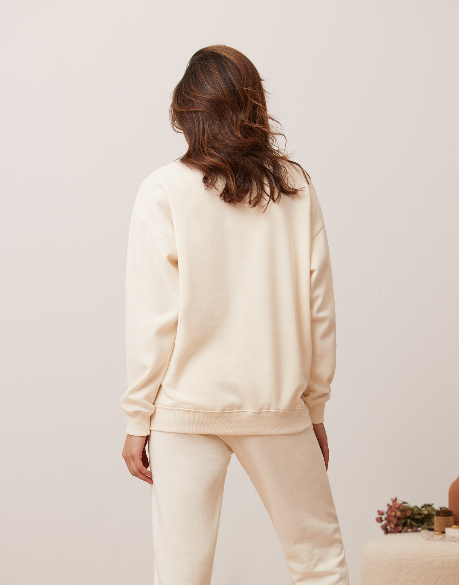 OVERSIZED CREW NECK SWEATSHIRT / CREAM